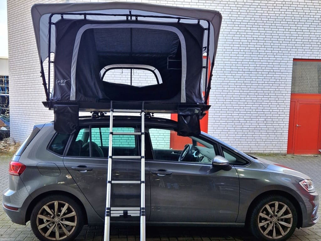https://layzee-camping.com/wp-content/uploads/2023/02/dachzelt-golf-sportsvan-lazy-tent.jpg