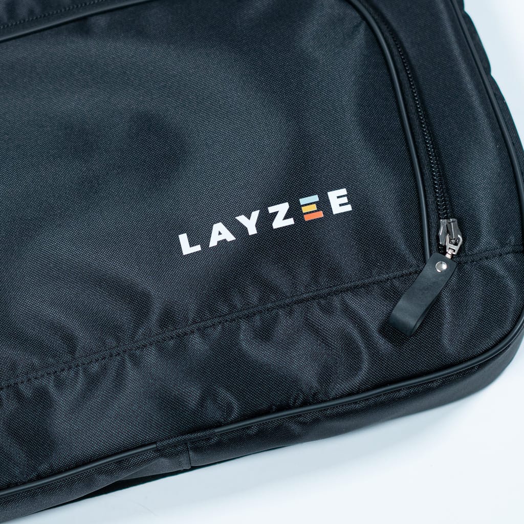 LAYZEE Bag schwarz mit LAYZEE Logo